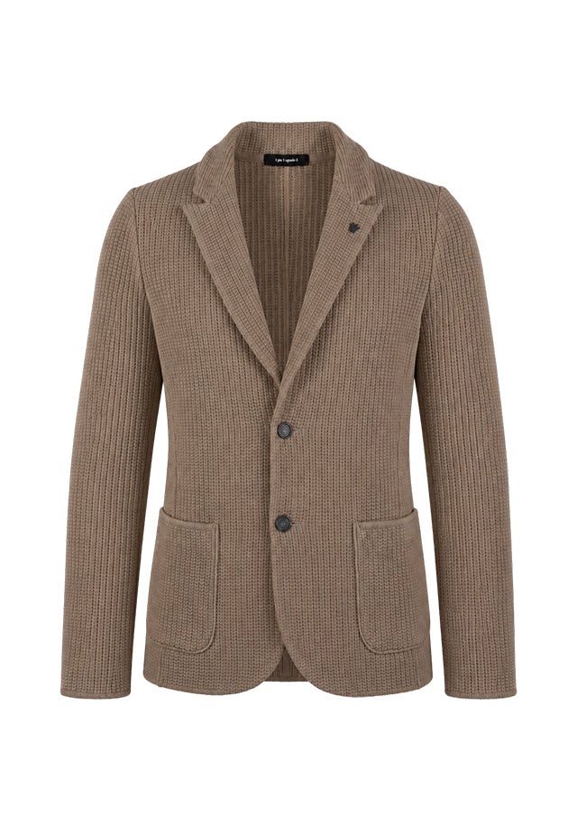 D.BEIGE